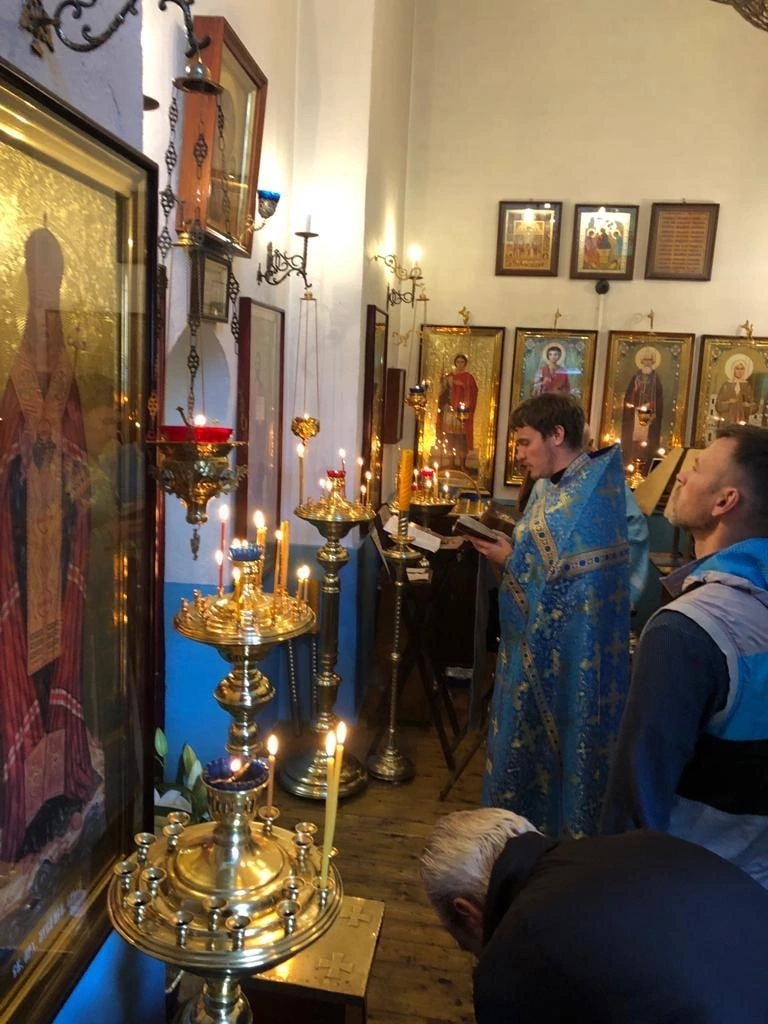 В колокольне бывшего Казанского Головинского монастыря молитвенно встретили престольный праздник 7